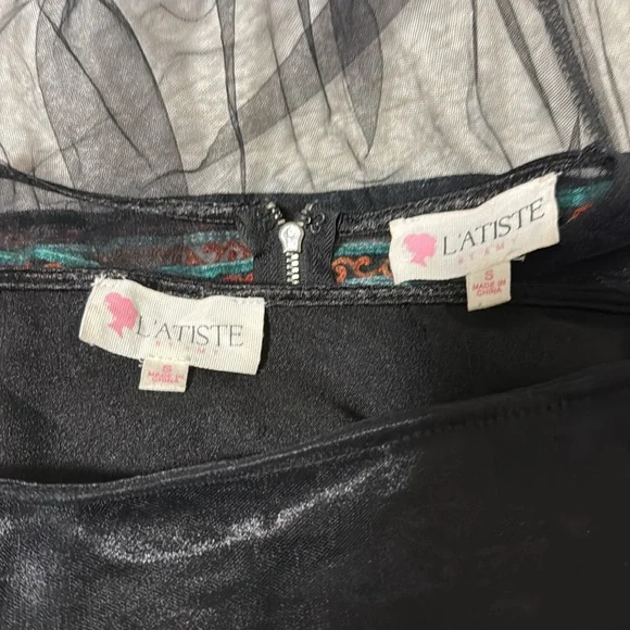 L’ATISTE BY AMY Floral Embroidered Black Skirt and Blouse Set - Picture 8 of 8